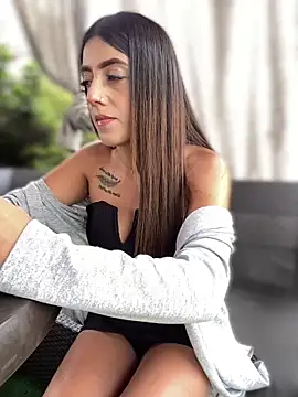 Snapshot of Electra_Pinkk chatting on 6, 4, 2026 Electra Pinkk online show from 6, 4, 2026