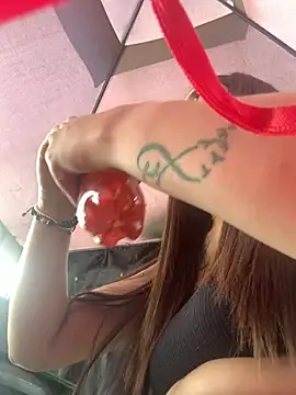 Snapshot of Electra_Pinkk chatting on 22, 4, 2026 Electra Pinkk online show from 22, 4, 2026