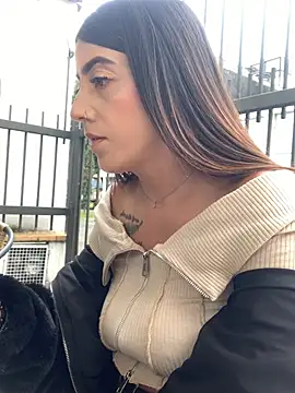 Snapshot of Electra_Pinkk chatting on 25, 4, 2026 Electra Pinkk online show from 25, 4, 2026