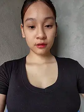 Snapshot of -Hicici- chatting on 8, 4, 2026 -Hicici- online show from 8, 4, 2026