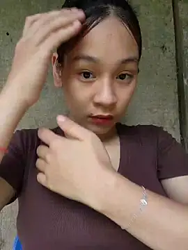 Snapshot of -Hicici- chatting on 15, 4, 2026 -Hicici- online show from 15, 4, 2026