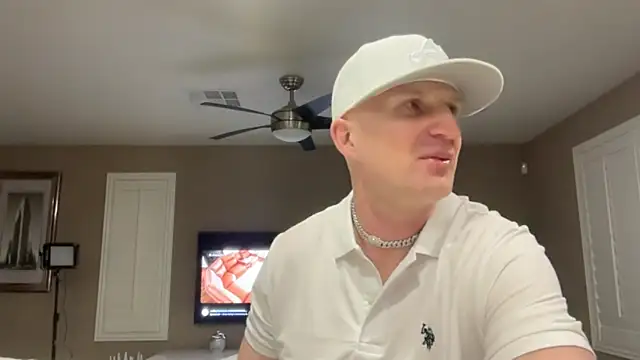 Snapshot of Naughty_Ken_Barbie-69 chatting on 27, 3, 2026 Naughty Ken Barbie-69 online show from 27, 3, 2026