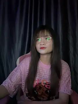 Snapshot of Cum-withyou chatting on 17, 4, 2026 Cum-withyou online show from 17, 4, 2026