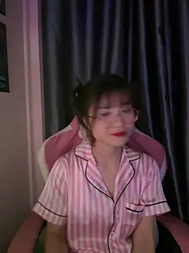 Snapshot of Cum-withyou chatting on 19, 4, 2026 Cum-withyou online show from 19, 4, 2026