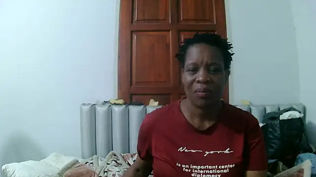 Snapshot of JoycyQueen chatting on 14, 4, 2026 JoycyQueen online show from 14, 4, 2026