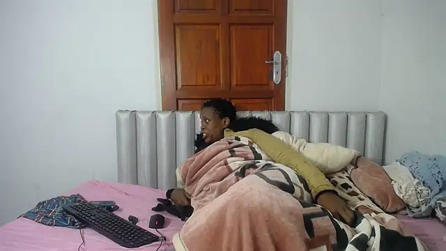 Snapshot of JoycyQueen chatting on 23, 4, 2026 JoycyQueen online show from 23, 4, 2026