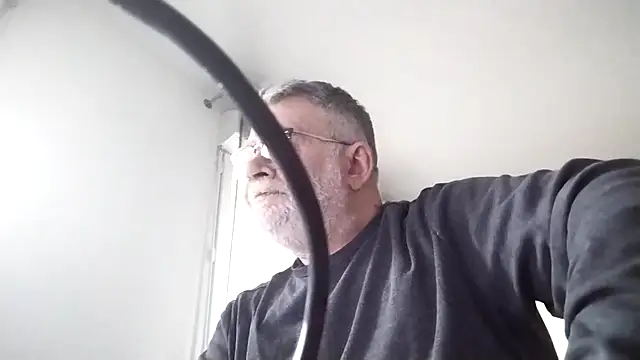 Snapshot of oura chatting on 27, 3, 2026 oura online show from 27, 3, 2026