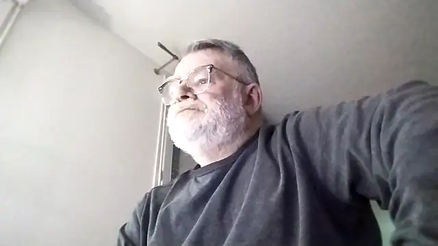 Snapshot of oura chatting on 3, 4, 2026 oura online show from 3, 4, 2026