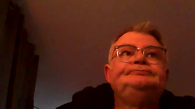 Snapshot of oura chatting on 7, 4, 2026 oura online show from 7, 4, 2026