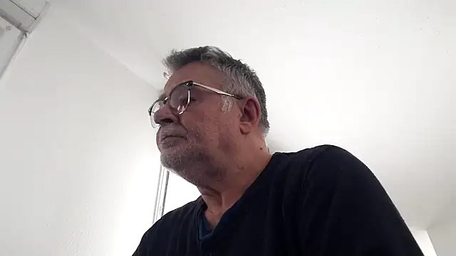 Snapshot of oura chatting on 15, 4, 2026 oura online show from 15, 4, 2026