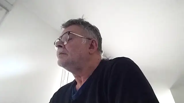 Snapshot of oura chatting on 16, 4, 2026 oura online show from 16, 4, 2026