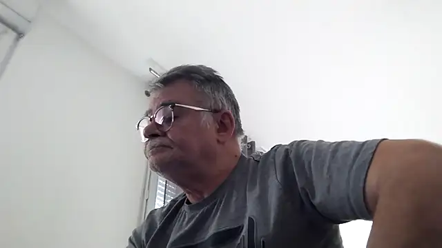 Snapshot of oura chatting on 26, 4, 2026 oura online show from 26, 4, 2026