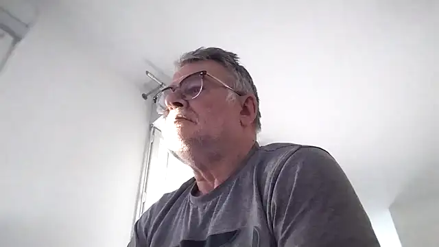 Snapshot of oura chatting on 29, 4, 2026 oura online show from 29, 4, 2026