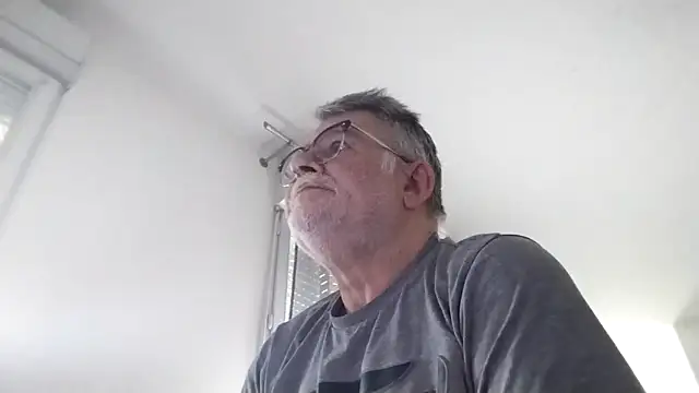 Snapshot of oura chatting on 1, 5, 2026 oura online show from 1, 5, 2026