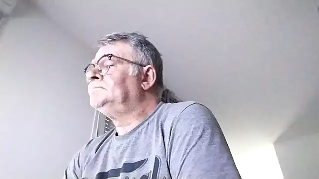 Snapshot of oura chatting on 3, 5, 2026 oura online show from 3, 5, 2026