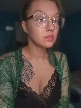 NicolePearl online show from 16, 6, 2026