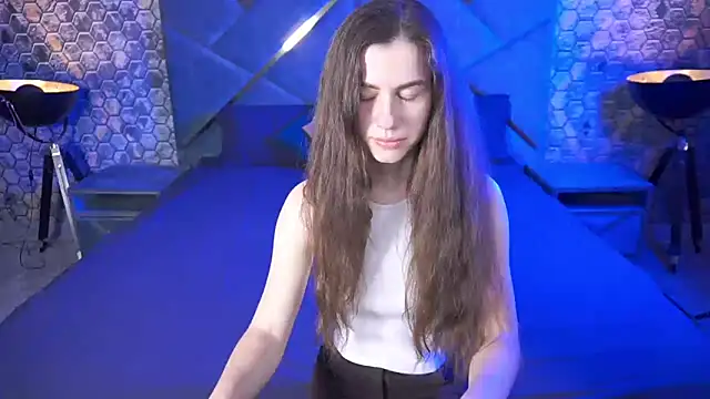Snapshot of LittleJulii chatting on 23, 3, 2026 LittleJulii online show from 23, 3, 2026