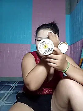 Snapshot of Irene-01 chatting on 18, 4, 2026 Irene-01 online show from 18, 4, 2026