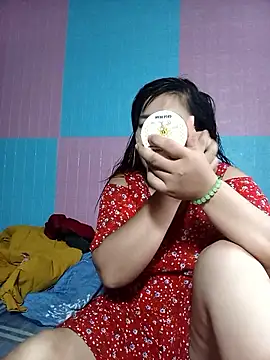 Snapshot of Irene-01 chatting on 19, 4, 2026 Irene-01 online show from 19, 4, 2026