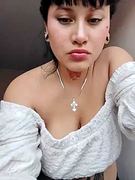 Snapshot of brunne_eva chatting on 9, 4, 2026 brunne eva online show from 9, 4, 2026