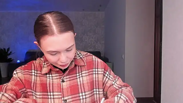 Snapshot of kittiangel00 chatting on 9, 4, 2026 kittiangel00 online show from 9, 4, 2026