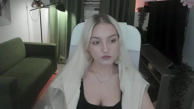 Snapshot of ViolaMore chatting on 1, 4, 2026 ViolaMore online show from 1, 4, 2026