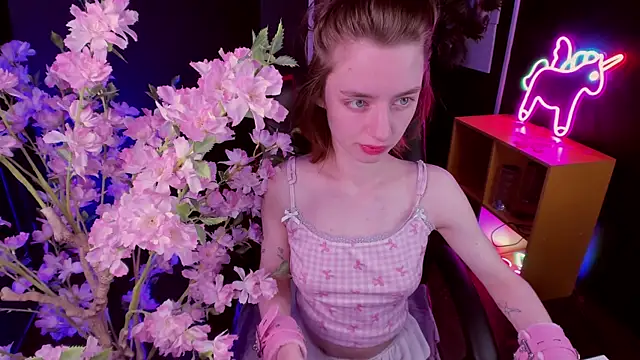 Snapshot of Pretty_Victoria chatting on 20, 4, 2026 Pretty Victoria online show from 20, 4, 2026