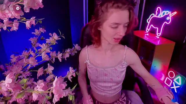 Snapshot of Pretty_Victoria chatting on 22, 4, 2026 Pretty Victoria online show from 22, 4, 2026