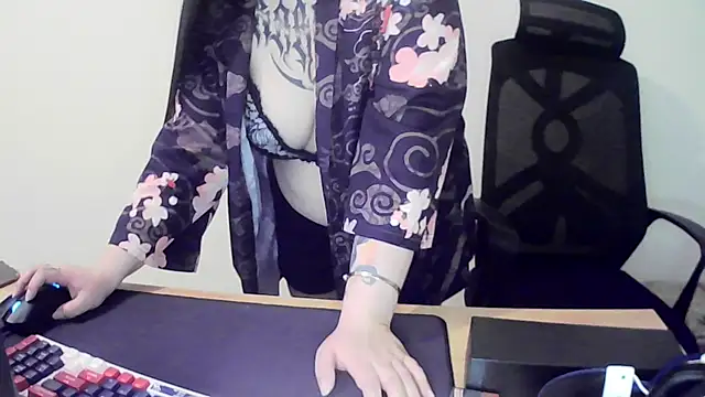 Snapshot of elena_haeys chatting on 21, 4, 2026 elena haeys online show from 21, 4, 2026