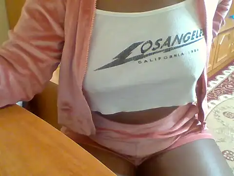 Snapshot of melaninebony2 chatting on 17, 3, 2026 melaninebony2 online show from 17, 3, 2026