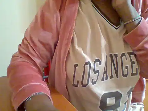 Snapshot of melaninebony2 chatting on 19, 3, 2026 melaninebony2 online show from 19, 3, 2026