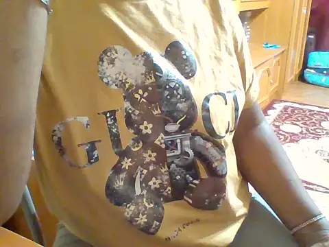 Snapshot of melaninebony2 chatting on 21, 3, 2026 melaninebony2 online show from 21, 3, 2026