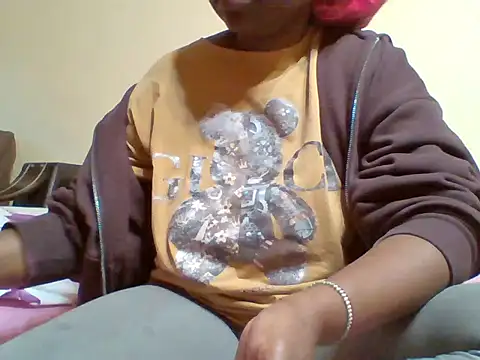 Snapshot of melaninebony2 chatting on 25, 4, 2026 melaninebony2 online show from 25, 4, 2026