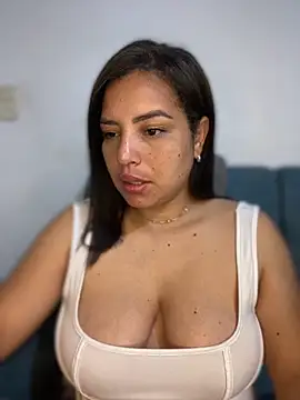 Kira33  online show from 11, 3, 2026