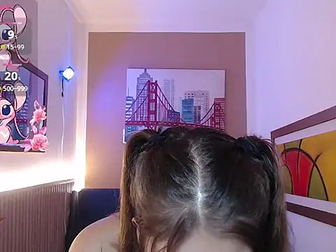 Snapshot of Moonna_linnda chatting on 9, 4, 2026 Moonna linnda online show from 9, 4, 2026