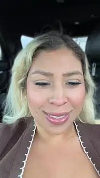 Snapshot of mxmxee chatting on 15, 4, 2026 mxmxee online show from 15, 4, 2026