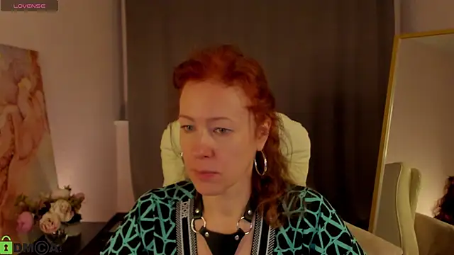 Snapshot of LeticiaRomano chatting on 7, 4, 2026 LeticiaRomano online show from 7, 4, 2026