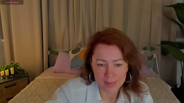 Snapshot of LeticiaRomano chatting on 18, 4, 2026 LeticiaRomano online show from 18, 4, 2026