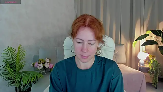 Snapshot of LeticiaRomano chatting on 22, 5, 2026 LeticiaRomano online show from 22, 5, 2026