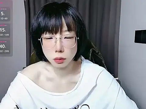 Snapshot of lin_lin_520_520 chatting on 7, 4, 2026 lin lin 520 520 online show from 7, 4, 2026