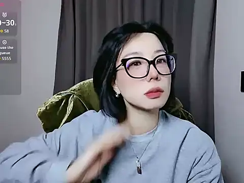 Snapshot of lin_lin_520_520 chatting on 9, 4, 2026 lin lin 520 520 online show from 9, 4, 2026