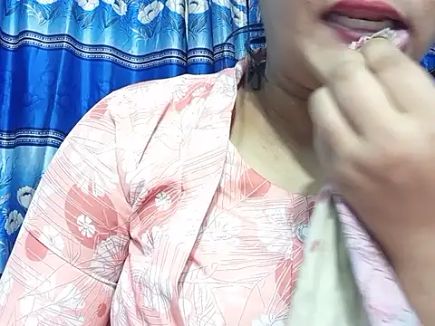 Snapshot of Emma_4433 chatting on 13, 3, 2026 Emma 4433 online show from 13, 3, 2026