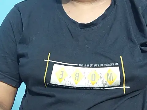 Snapshot of Emma_4433 chatting on 1, 4, 2026 Emma 4433 online show from 1, 4, 2026