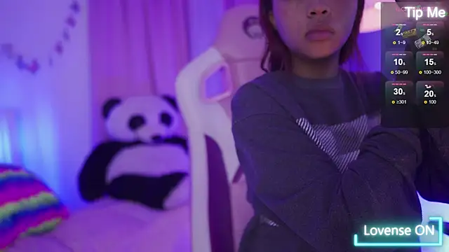 Snapshot of nahomy_2308 chatting on 16, 4, 2026 nahomy 2308 online show from 16, 4, 2026