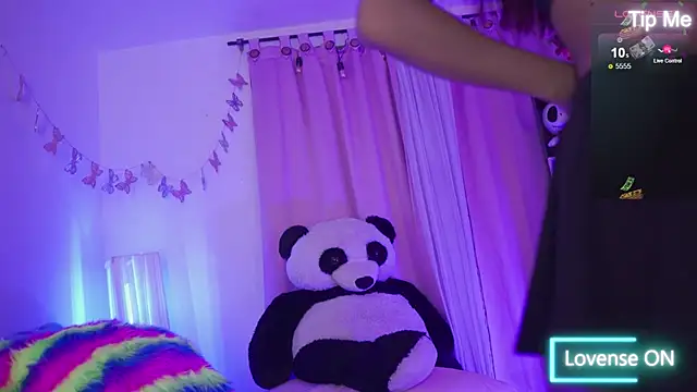 Snapshot of nahomy_2308 chatting on 22, 4, 2026 nahomy 2308 online show from 22, 4, 2026