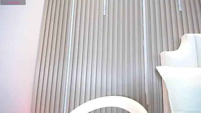 Snapshot of ZafiroCat chatting on 9, 4, 2026 ZafiroCat online show from 9, 4, 2026