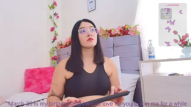 Snapshot of Isabella_Roses_ chatting on 26, 3, 2026 Isabella Roses online show from 26, 3, 2026