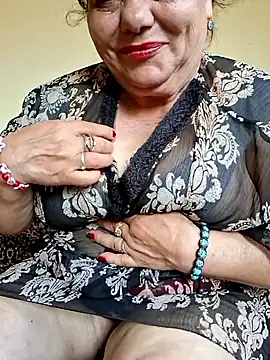 Snapshot of HotMilf80 chatting on 26, 3, 2026 HotMilf80 online show from 26, 3, 2026