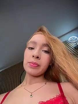 Snapshot of Isabella_gaviria chatting on 13, 3, 2026 Isabella gaviria online show from 13, 3, 2026