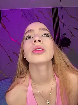 Snapshot of Isabella_gaviria chatting on 14, 3, 2026 Isabella gaviria online show from 14, 3, 2026